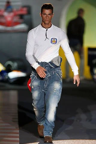 Look 15